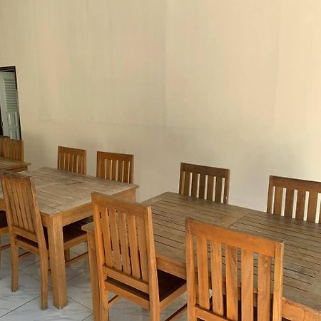 Dikky Guest House Near Bangsal And Sira Pemenang Eksteriør bilde
